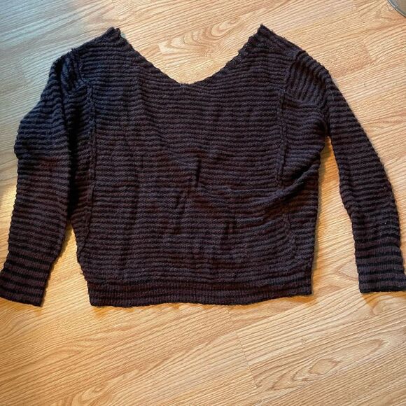 Free People Womens sweater S
Bumblebee striped 
Deep V off shoulder 
Brown and b - Picture 3 of 7